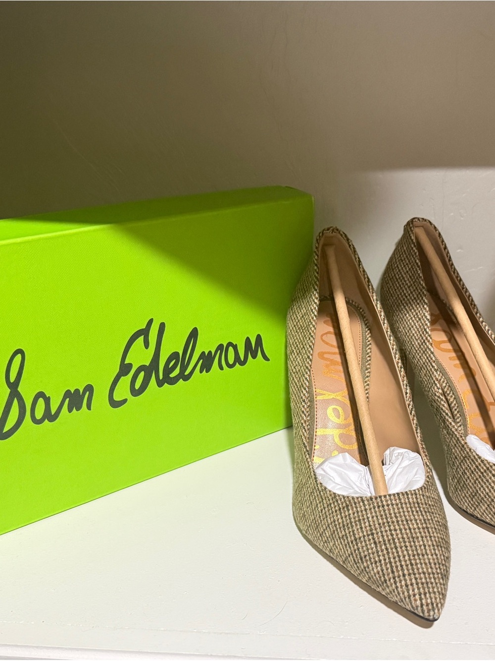 Sam Edelman Hazel Pumps in Olive Plaid, Size 9